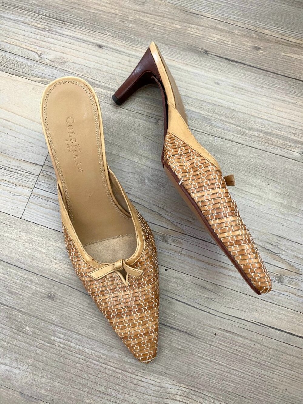 Cole Haan Tan Woven Pointed Toe Kitten Heels Size 7.5